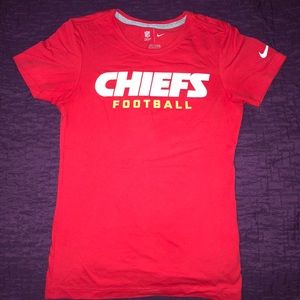 NIKE Kansas City Chiefs Women T-Shirt 🏈